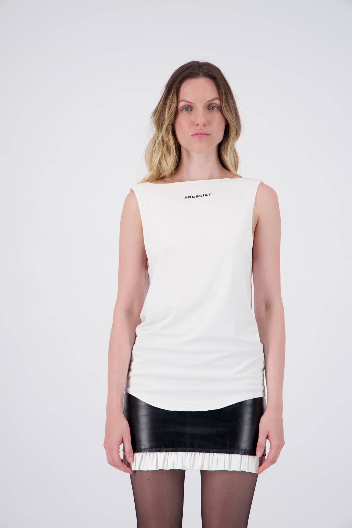Sleeveless Tee Bare Back - Pressiat